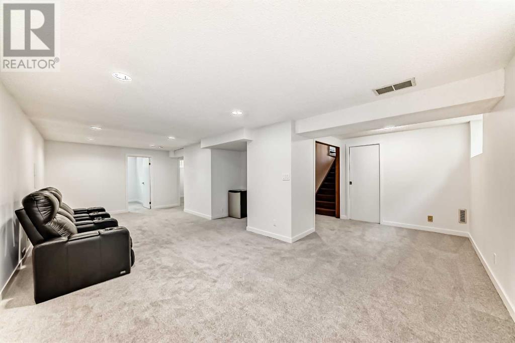Single Family House Bungalow for Sale in   Avenue SW Rutland Park Calgary 