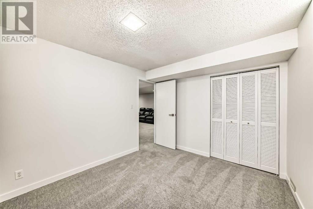 Single Family House Bungalow for Sale in   Avenue SW Rutland Park Calgary 