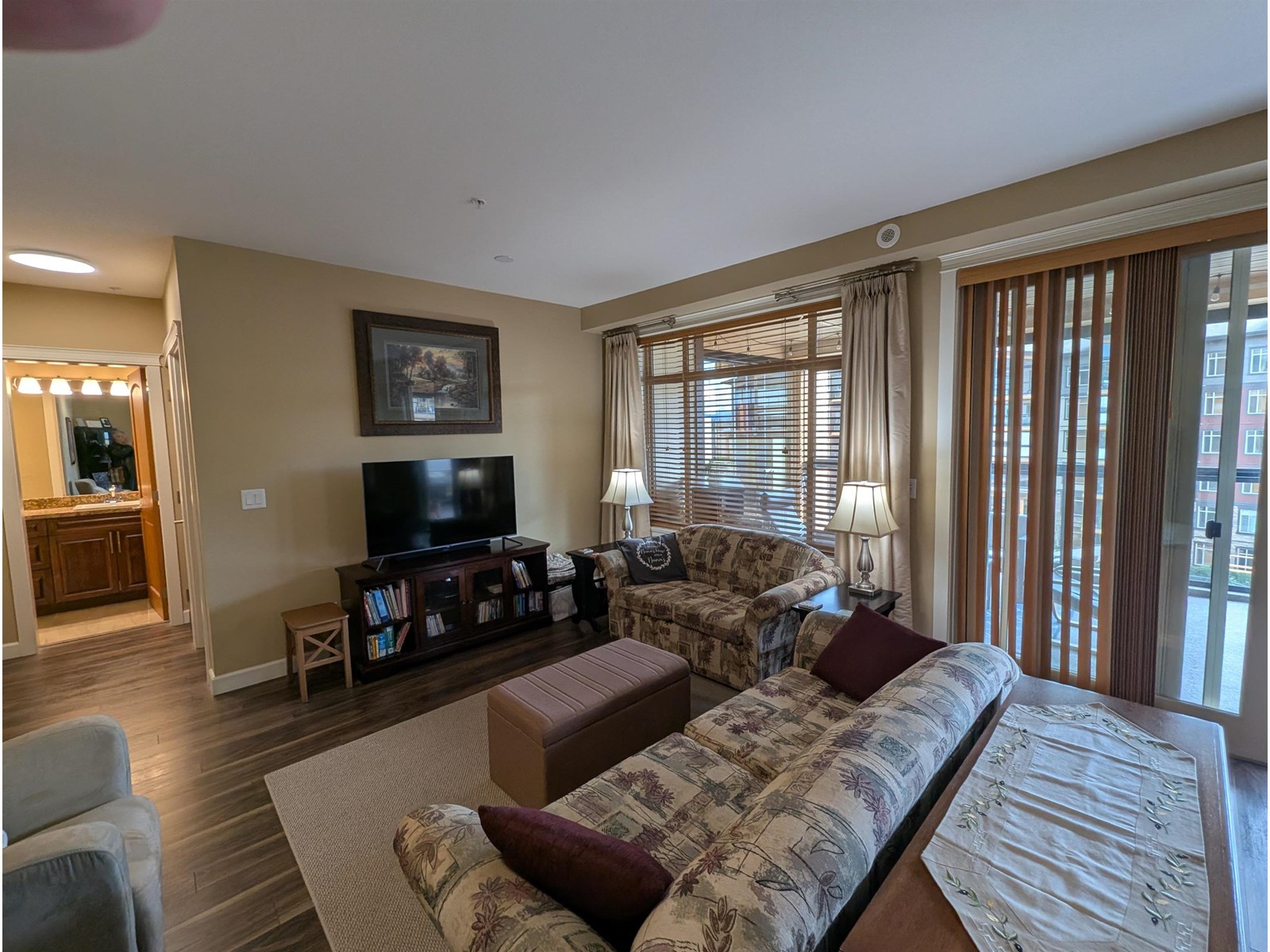 Photo 12 of 409 2860 Trethewey Street, Abbotsford BC