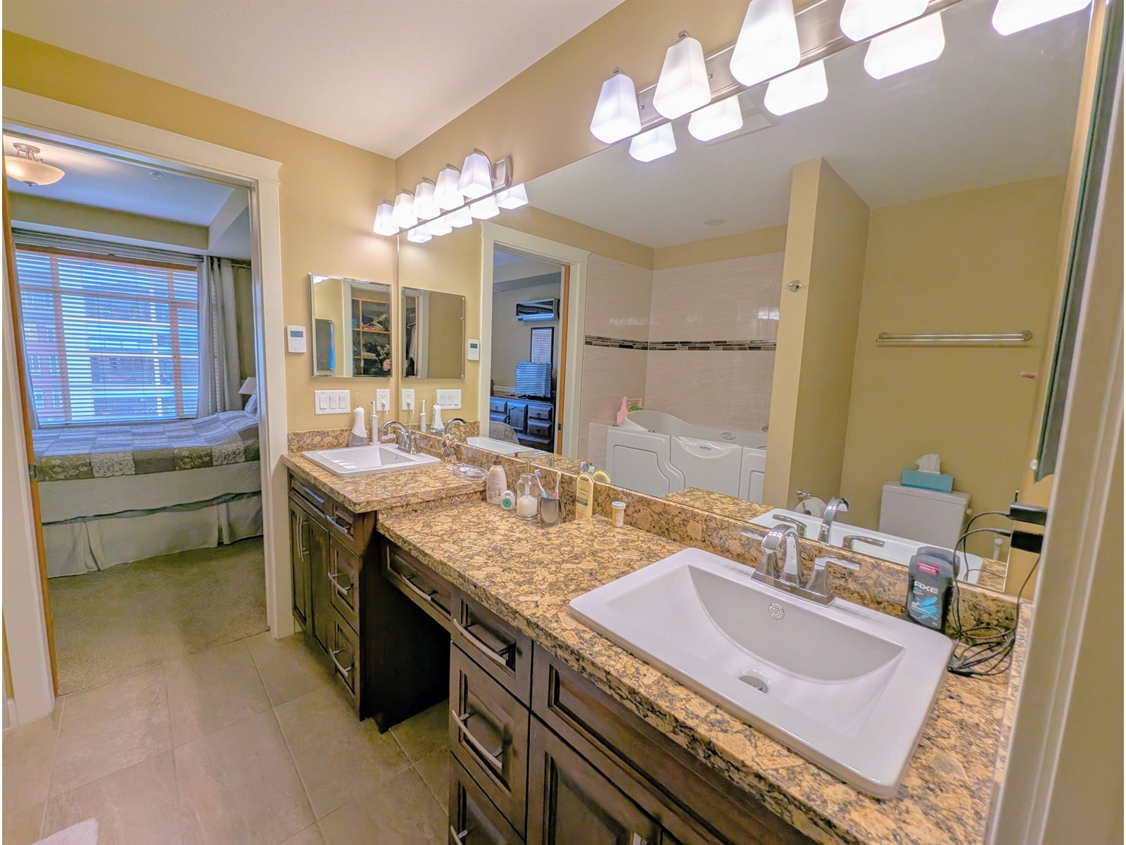 Photo 24 of 409 2860 Trethewey Street, Abbotsford BC