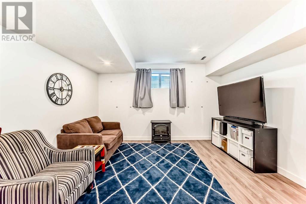 Single Family House for Sale in  Bridleridge Manor SW Bridlewood Calgary 