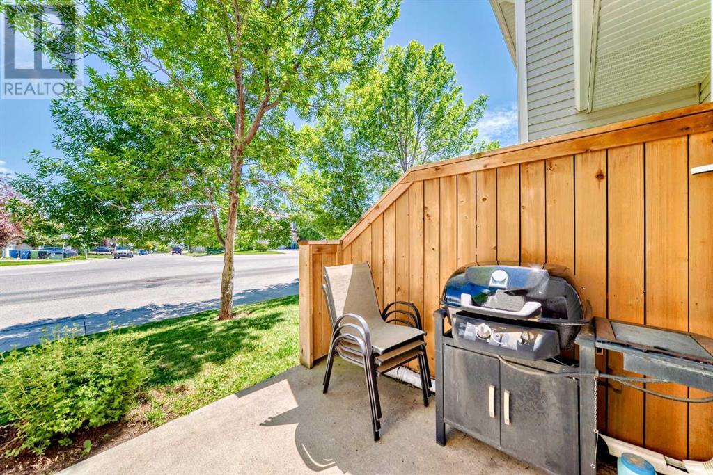 Single Family House for Sale in  Bridleridge Manor SW Bridlewood Calgary 