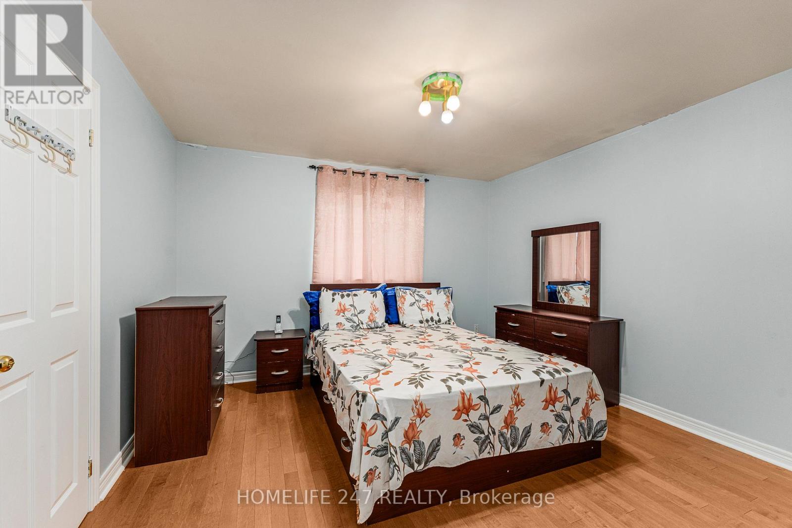 Photo 2 of 1119 Monarch Meadows Drive, Lakeshore ON
