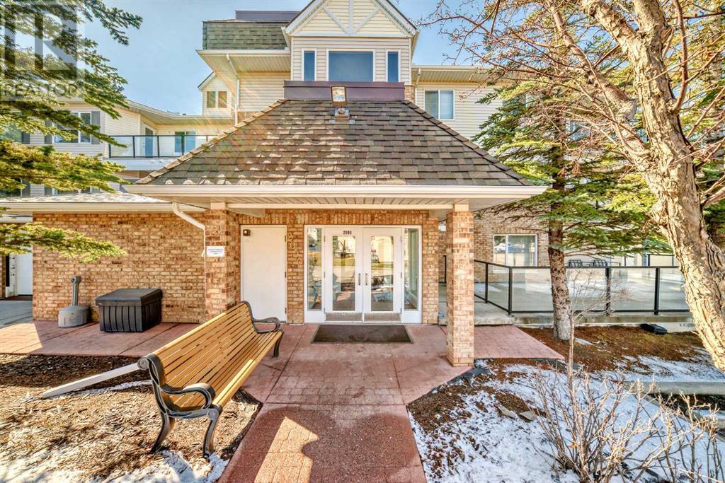 Single Family House for Sale in   Arbour Lake Road NW Arbour Lake Calgary 