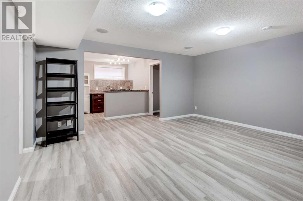 Single Family House for Sale in  Chaparral Valley Place SE Chaparral Calgary 