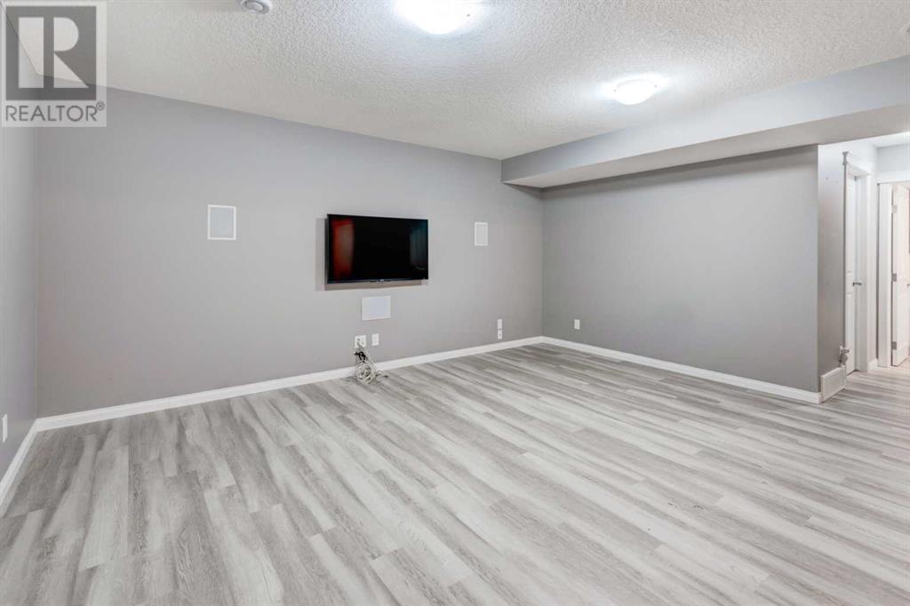 Single Family House for Sale in  Chaparral Valley Place SE Chaparral Calgary 