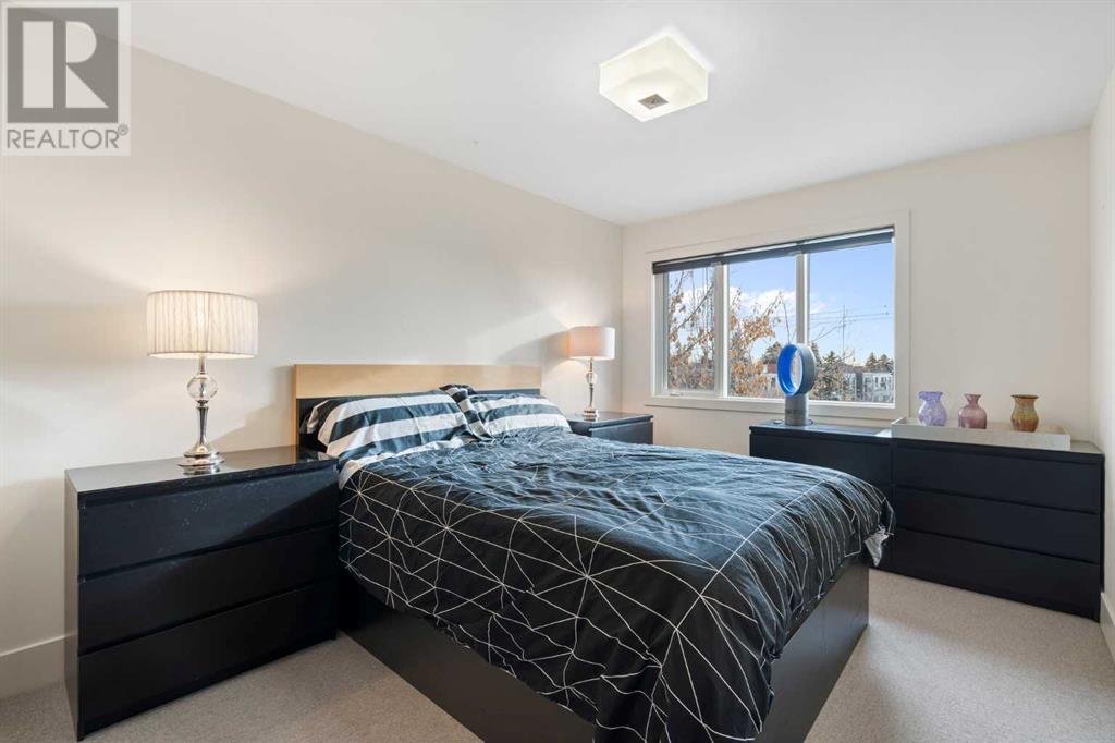 Single Family House for Sale in  A Street SW Parkhill Calgary 