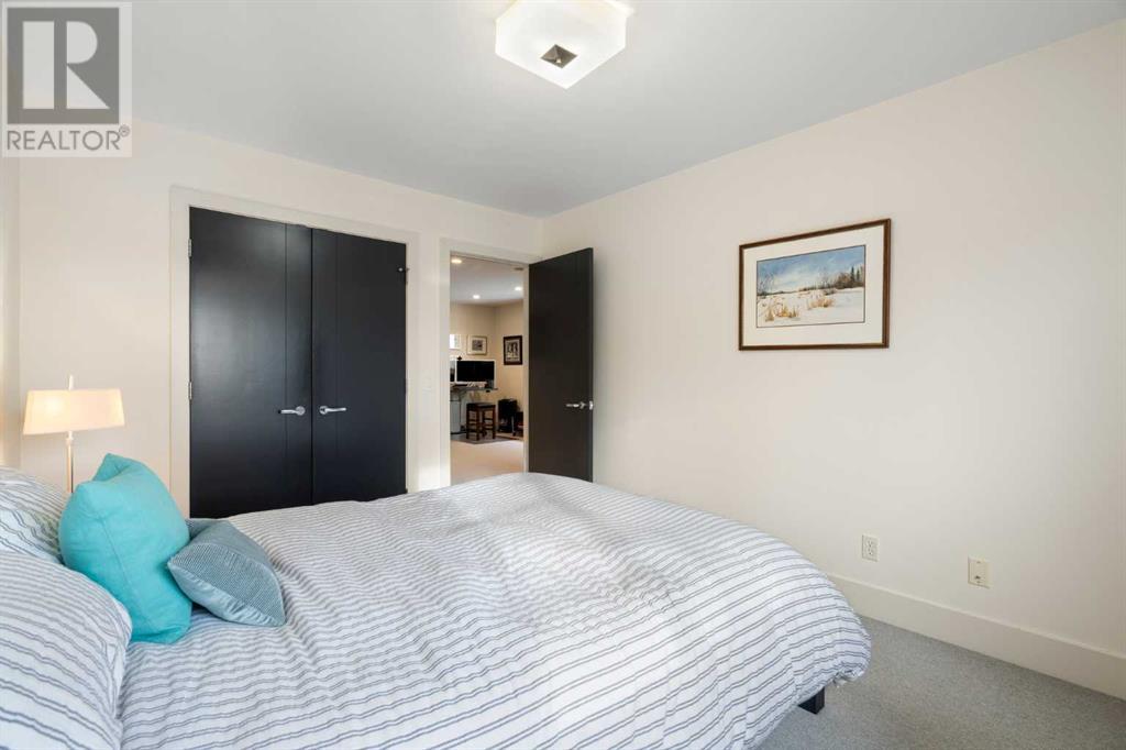 Single Family House for Sale in  A Street SW Parkhill Calgary 