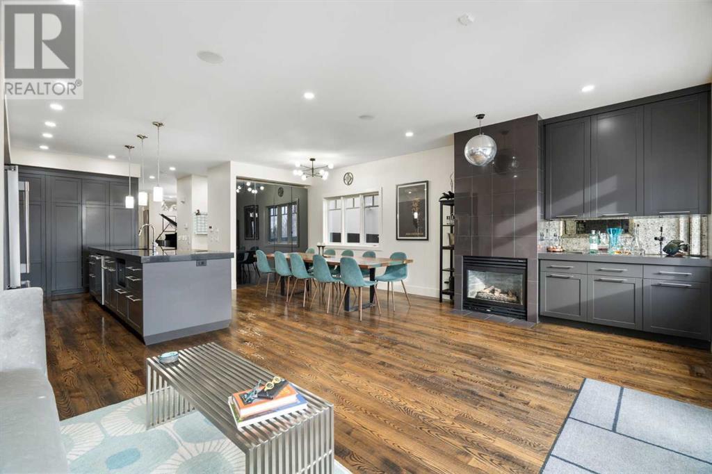 Single Family House for Sale in  A Street SW Parkhill Calgary 