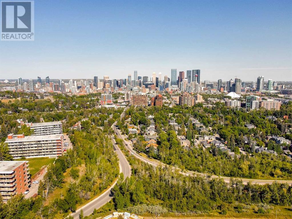 Single Family House for Sale in  A Street SW Parkhill Calgary 