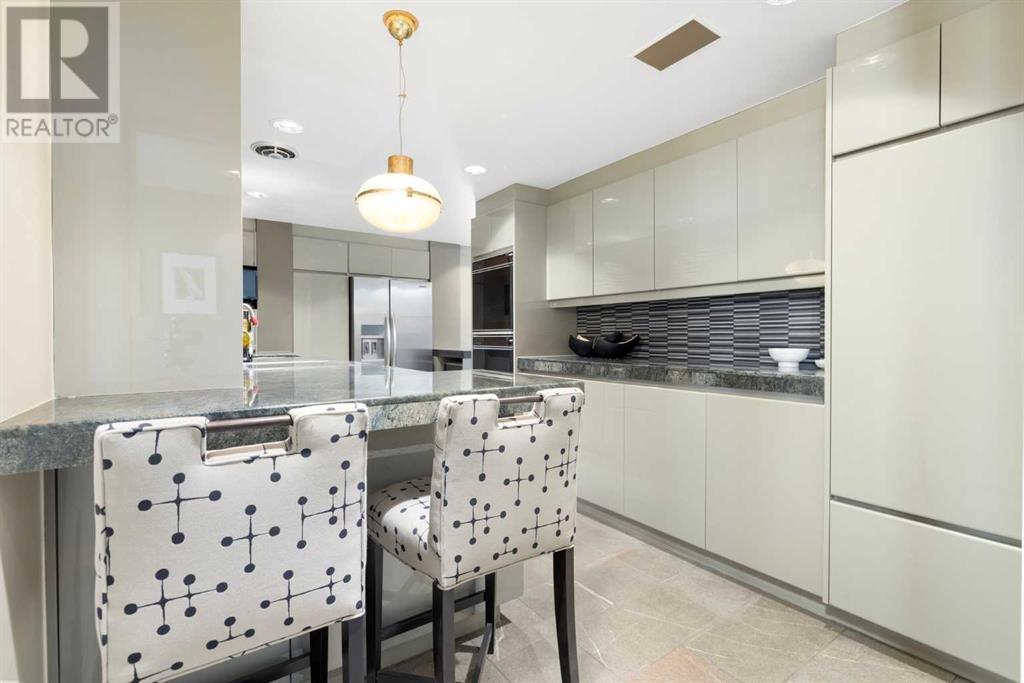 Single Family House for Sale in   Rideau Place SW Rideau Park Calgary 