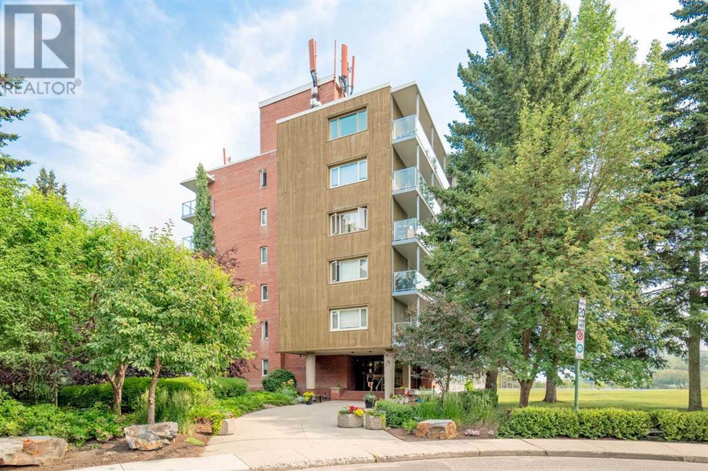 Single Family House for Sale in   Rideau Place SW Rideau Park Calgary 