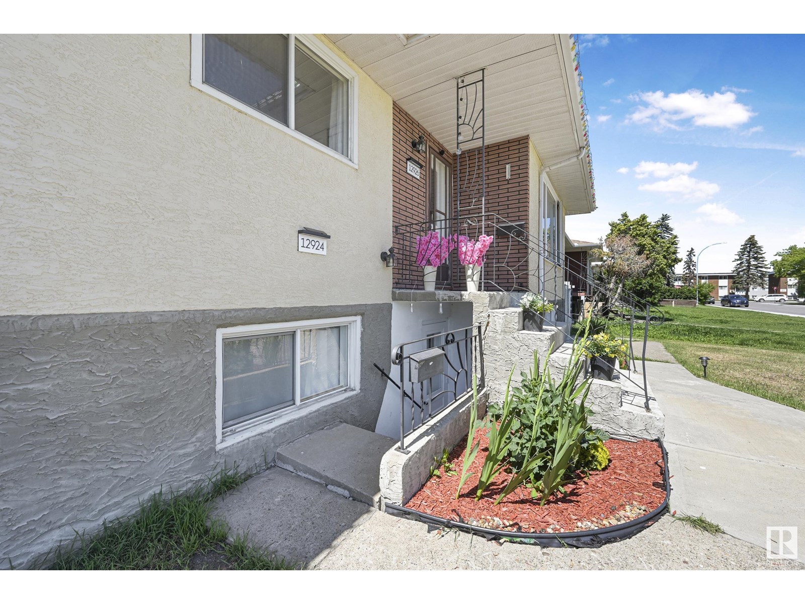Single Family House Bungalow for Sale in   ST NW Edmonton 