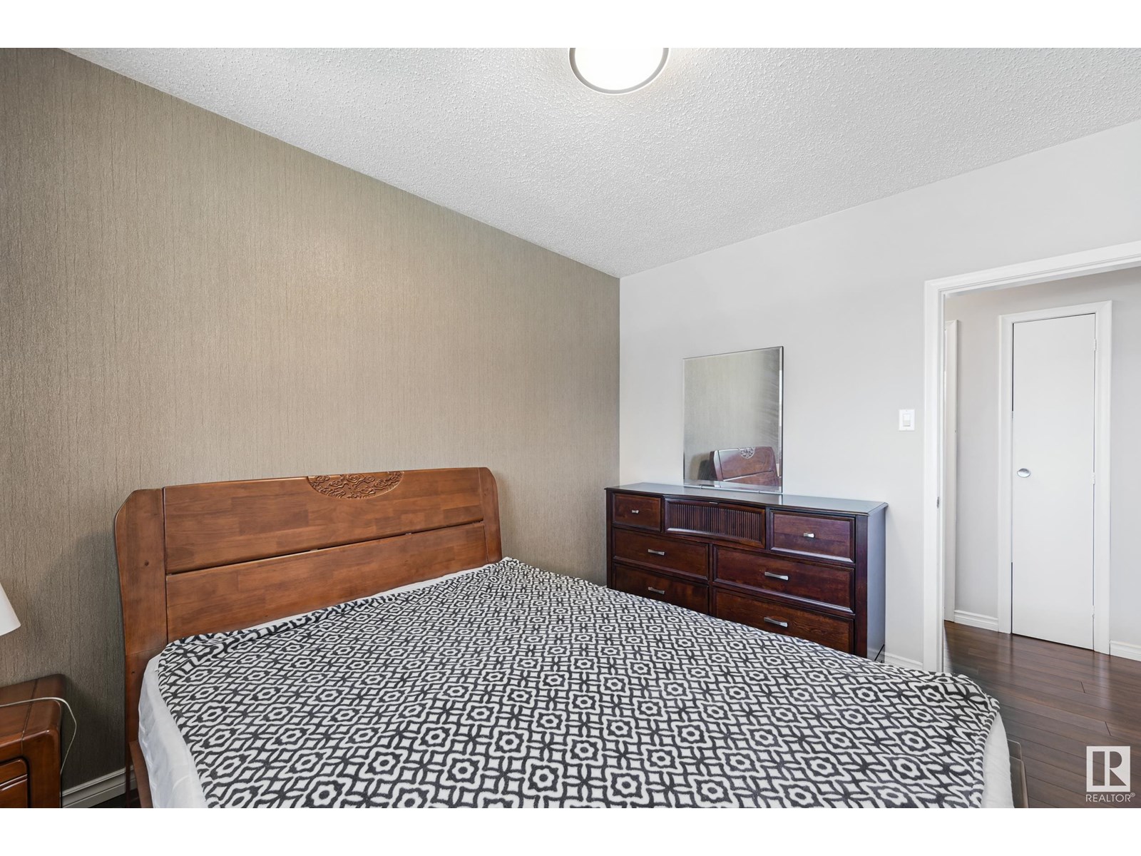Single Family House Bungalow for Sale in   ST NW Edmonton 