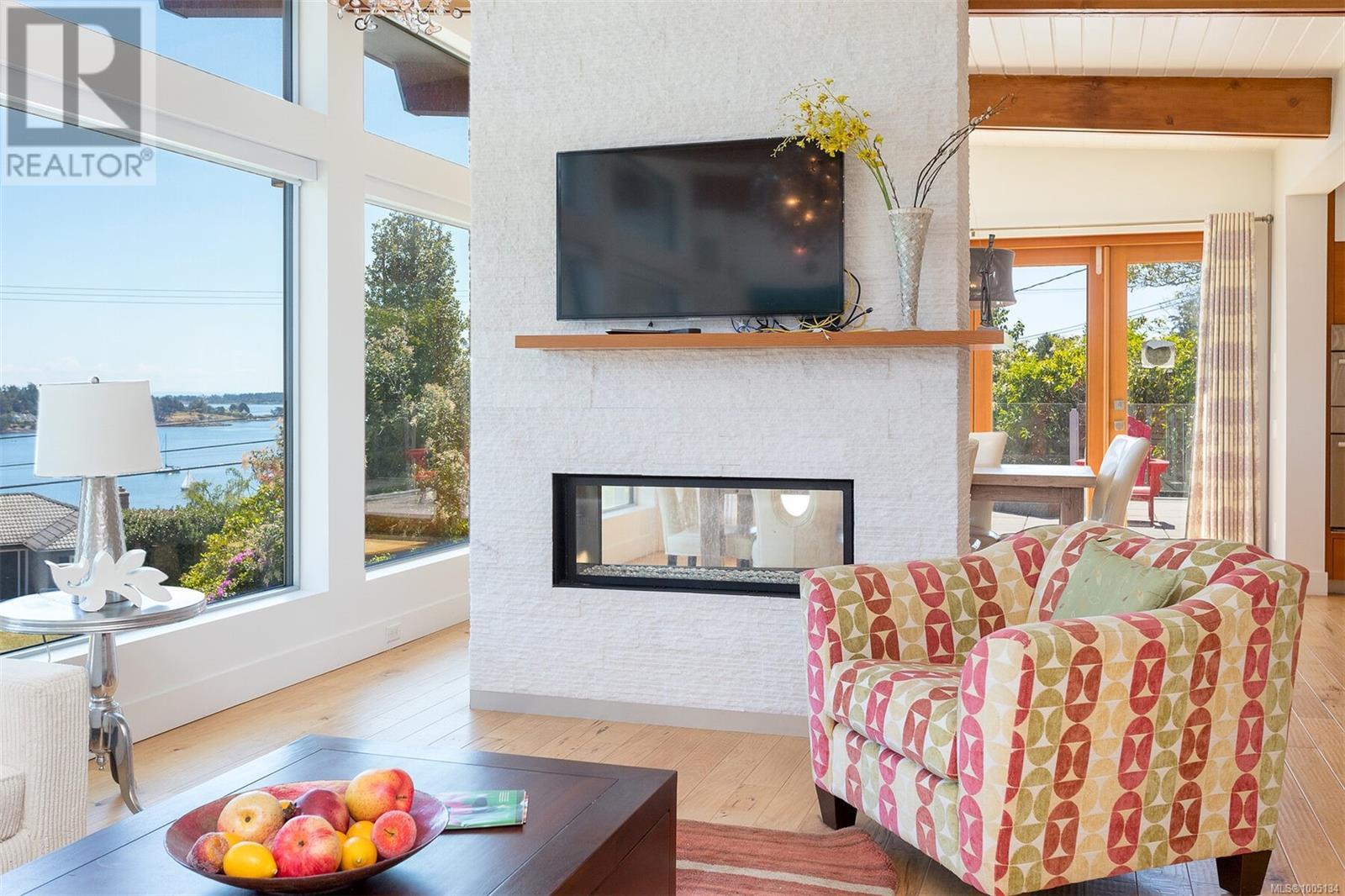 Photo 9 of 2597 Vista Bay Rd, Saanich BC