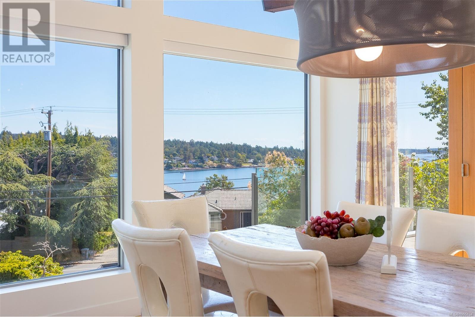 Photo 11 of 2597 Vista Bay Rd, Saanich BC