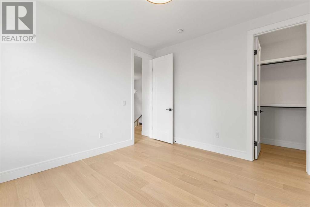 Single Family House for Sale in   Avenue NE Winston Heights/Mountview Calgary 