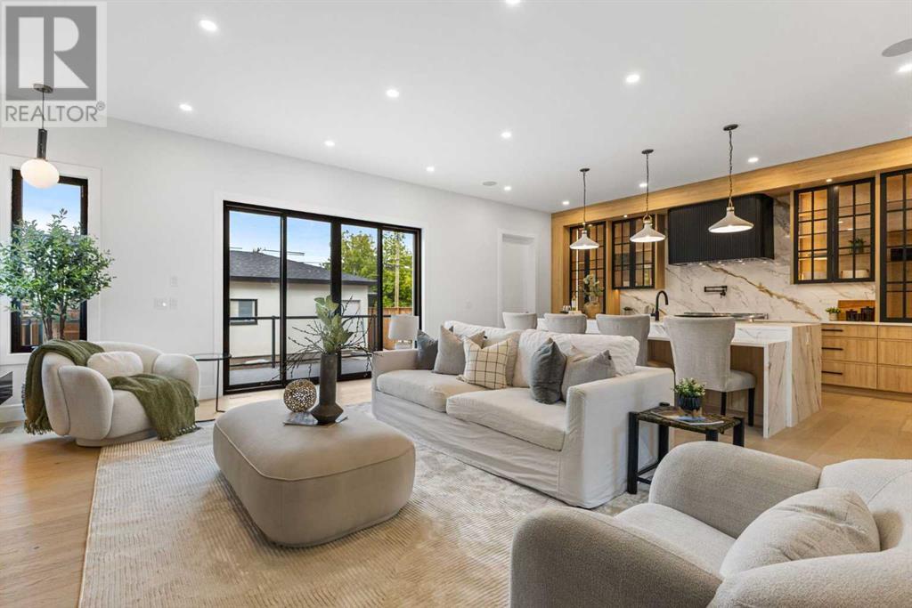 Single Family House for Sale in   Avenue NE Winston Heights/Mountview Calgary 