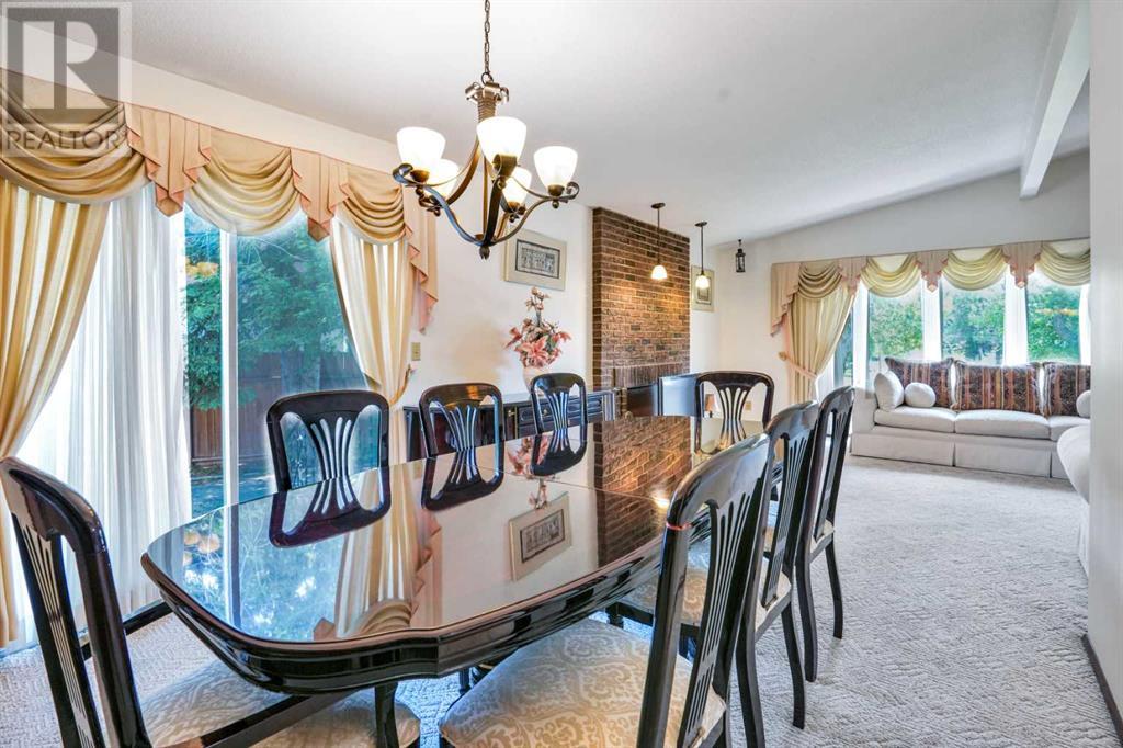 Single Family House 4 Level for Sale in  Templeside Circle NE Temple Calgary 
