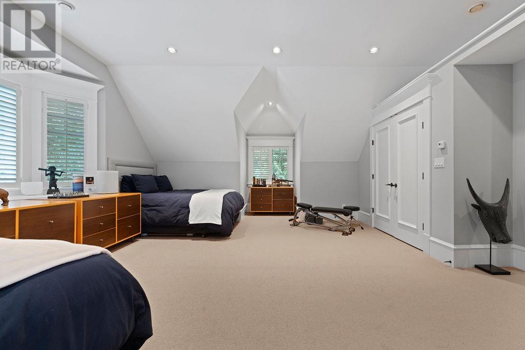 2964 MATHERS CRESCENT, West Vancouver