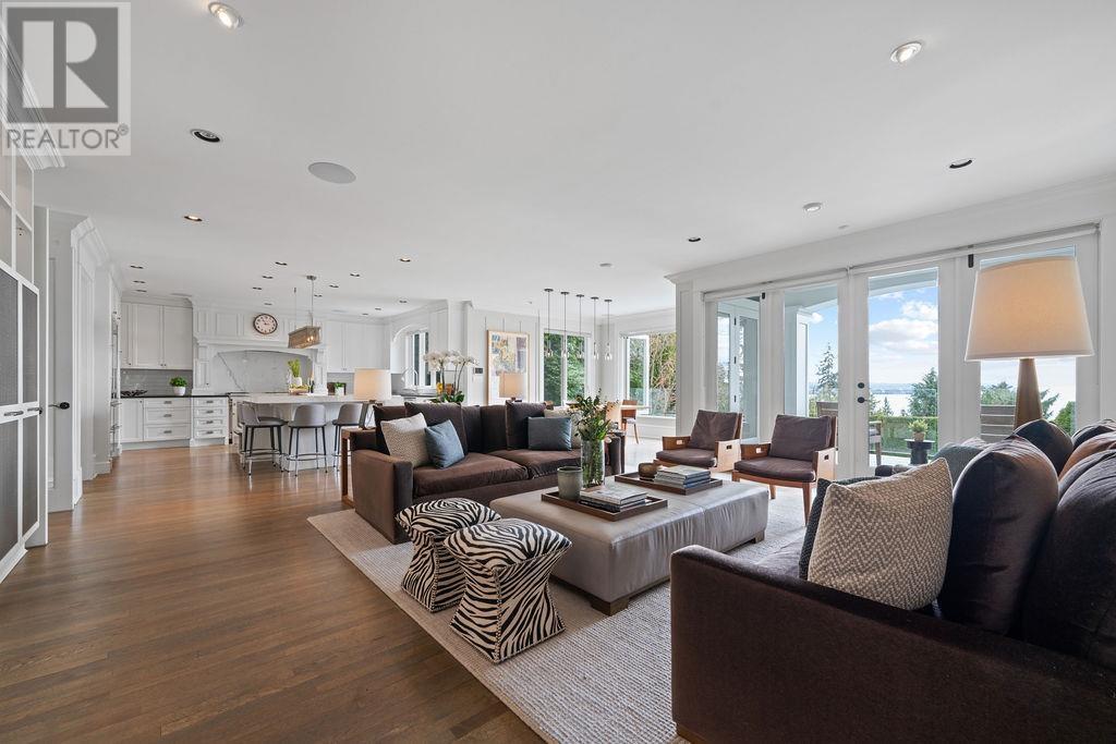 2964 MATHERS CRESCENT, West Vancouver