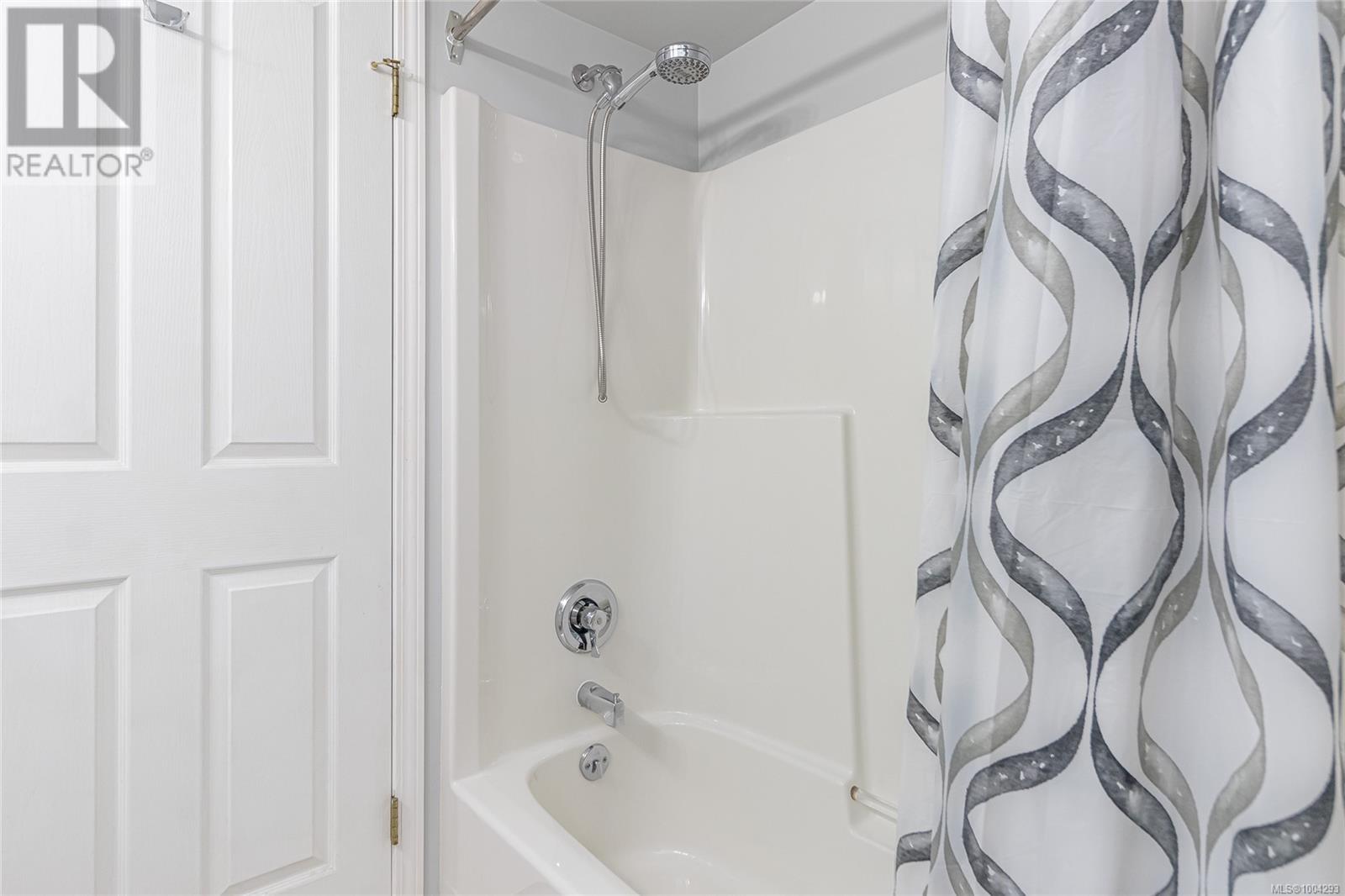 #406 770 POPLAR ST - Image 25