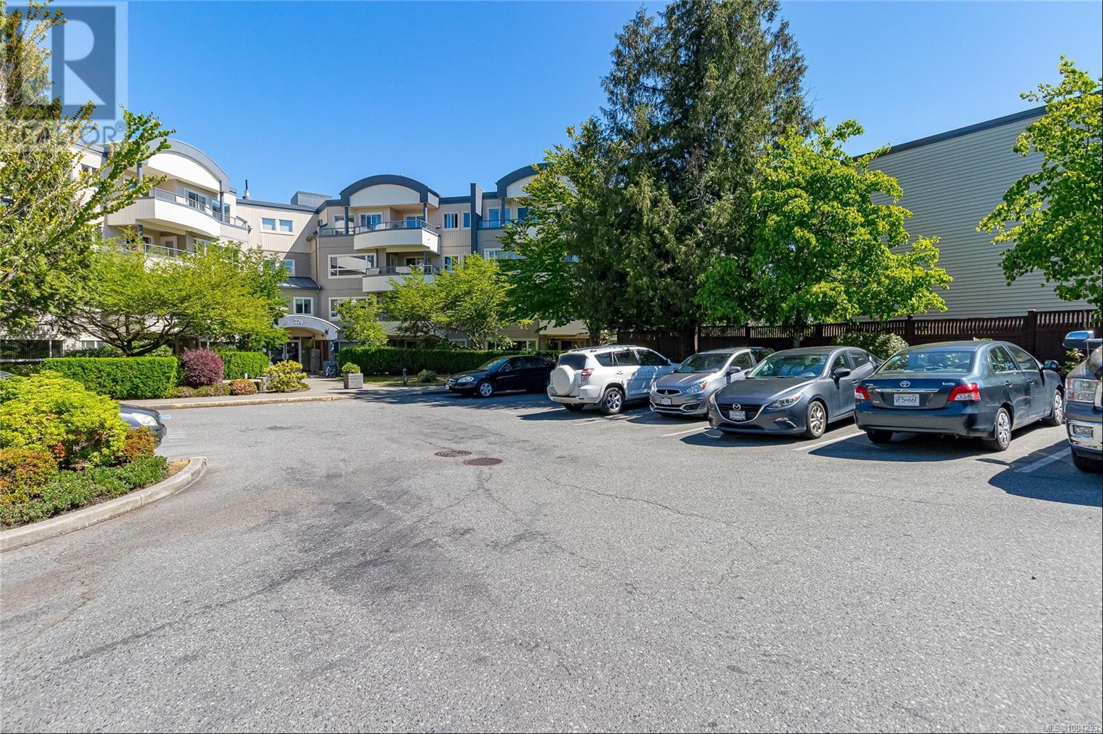 #406 770 POPLAR ST - Image 36