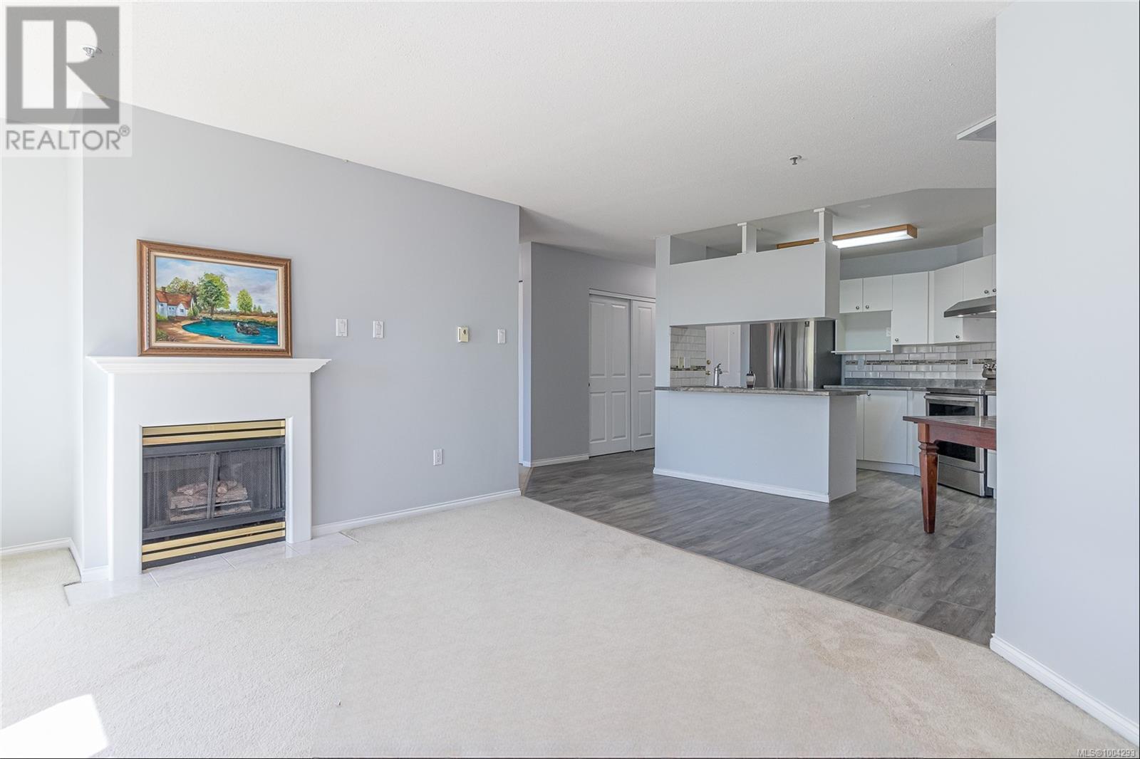 #406 770 POPLAR ST - Image 9