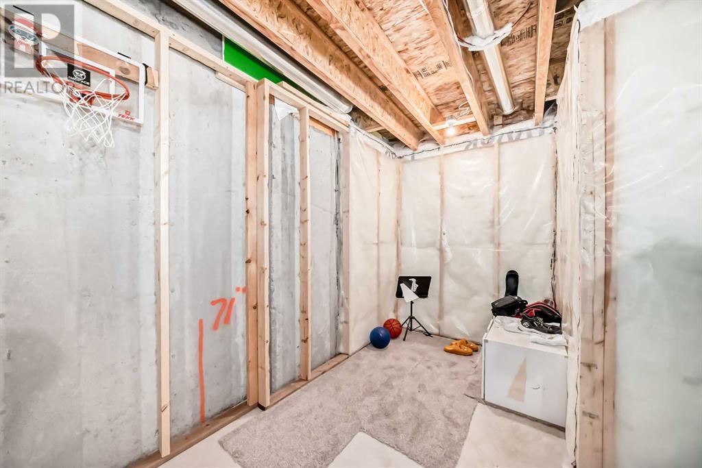 Single Family House for Sale in  Savanna Boulevard NE Saddle Ridge Calgary 
