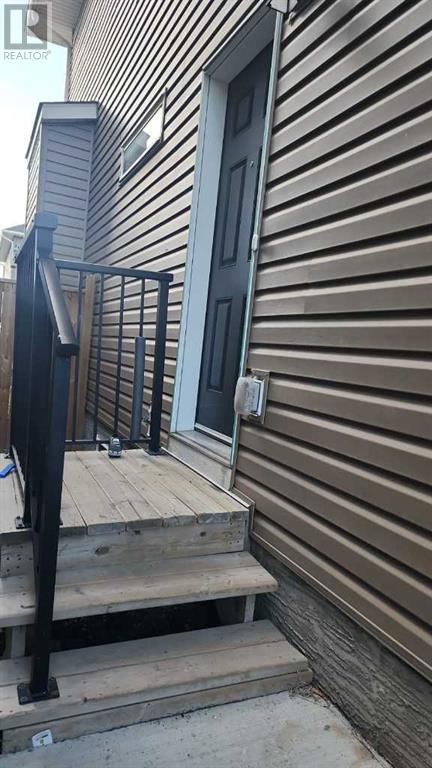 Single Family House for Sale in  SADDLESTONE Park NE Saddle Ridge Calgary 