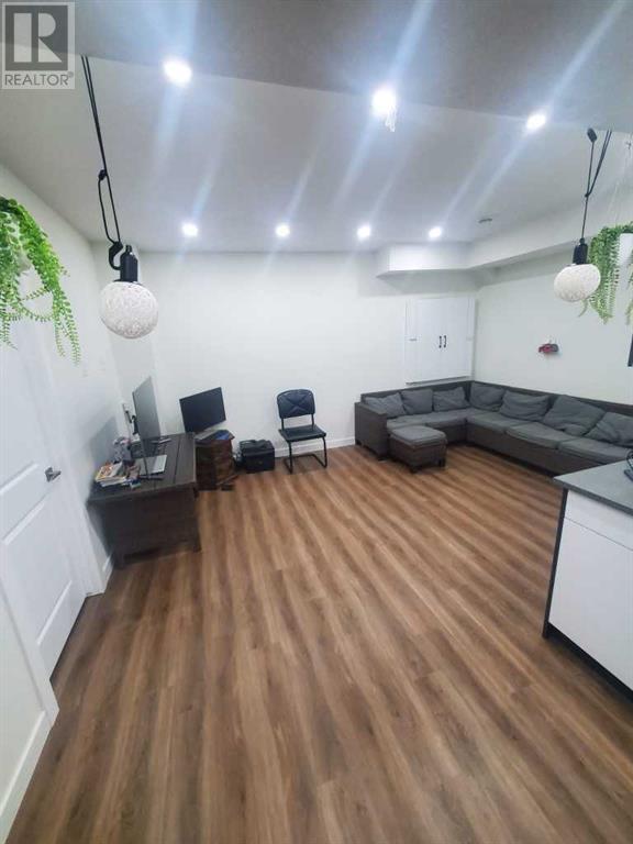 Single Family House for Sale in  SADDLESTONE Park NE Saddle Ridge Calgary 