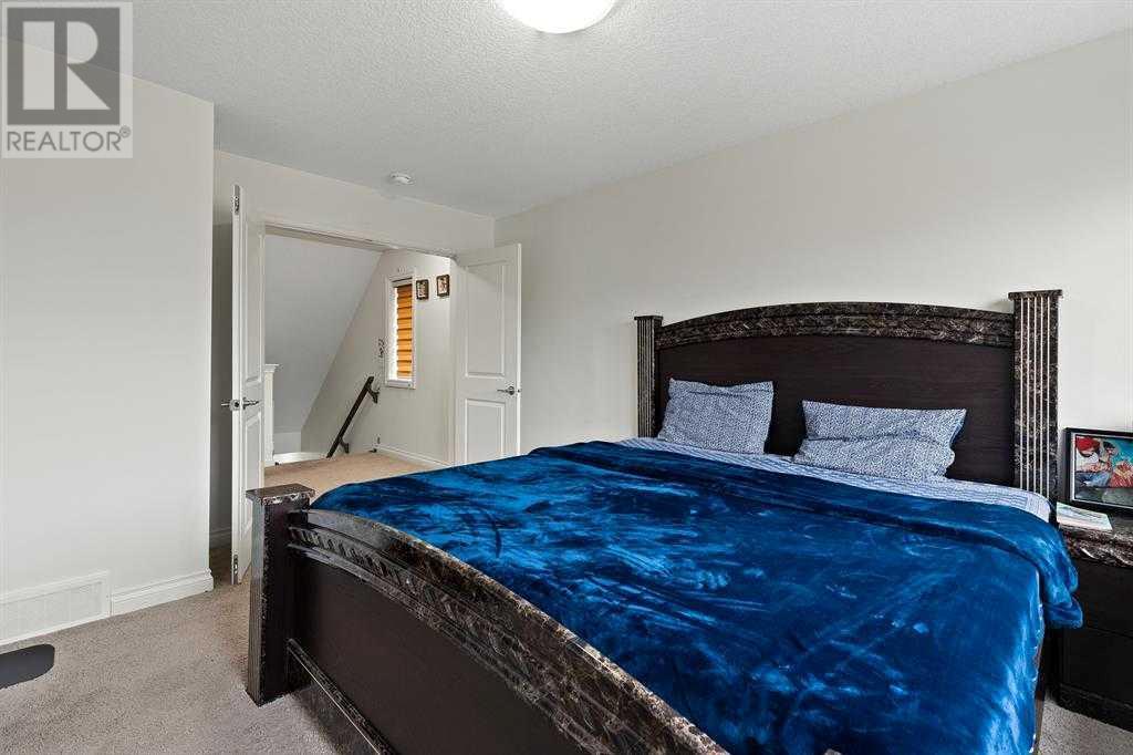 Single Family House for Sale in  SADDLESTONE Park NE Saddle Ridge Calgary 