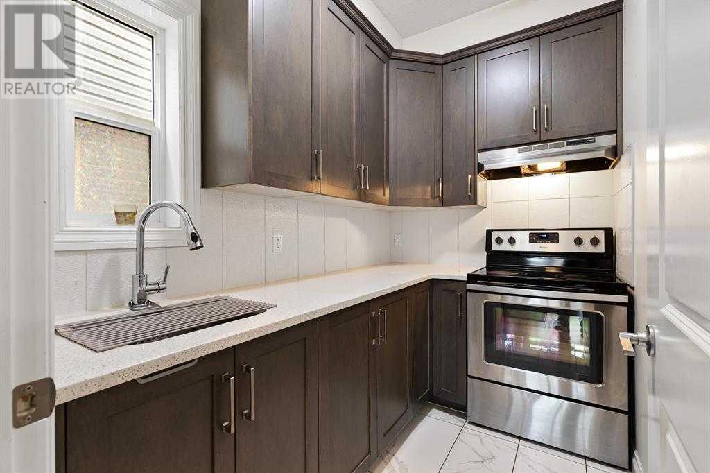 Single Family House for Sale in  SADDLESTONE Park NE Saddle Ridge Calgary 