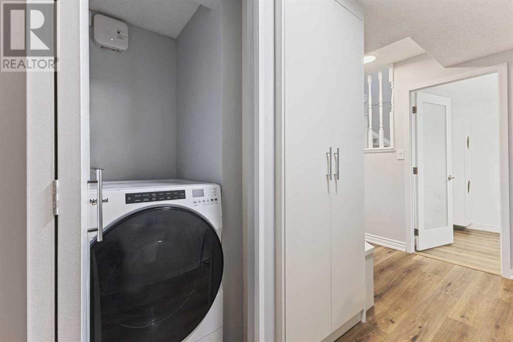 Single Family House Multi-level for Sale in    Avenue SW Beltline Calgary 