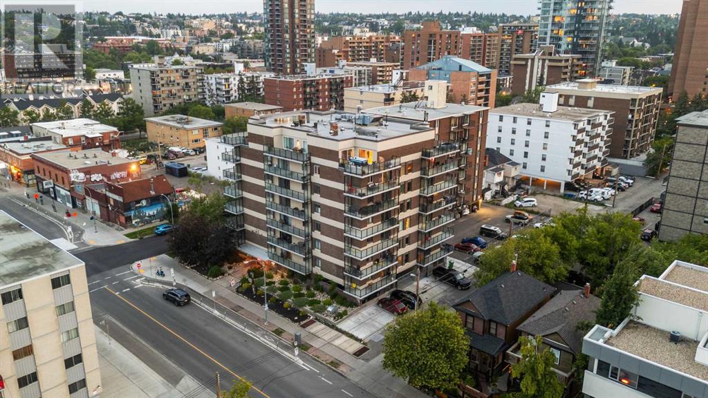 Single Family House Multi-level for Sale in    Avenue SW Beltline Calgary 