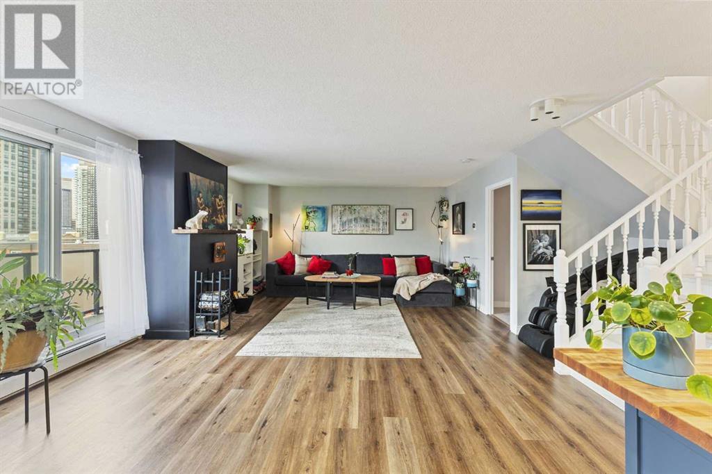 Single Family House Multi-level for Sale in    Avenue SW Beltline Calgary 