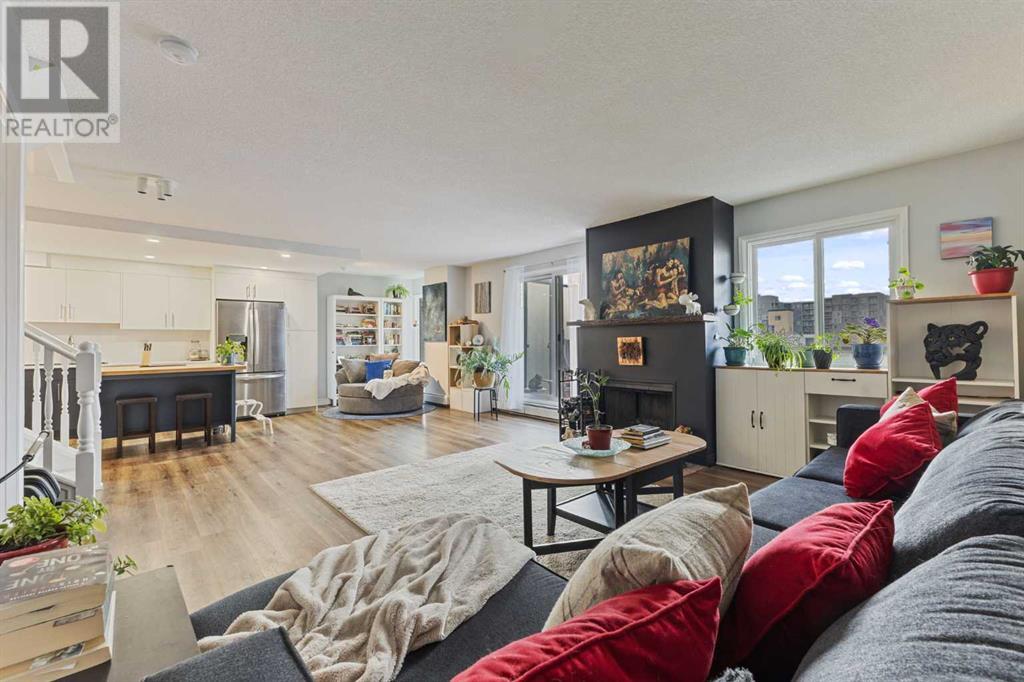Single Family House Multi-level for Sale in    Avenue SW Beltline Calgary 