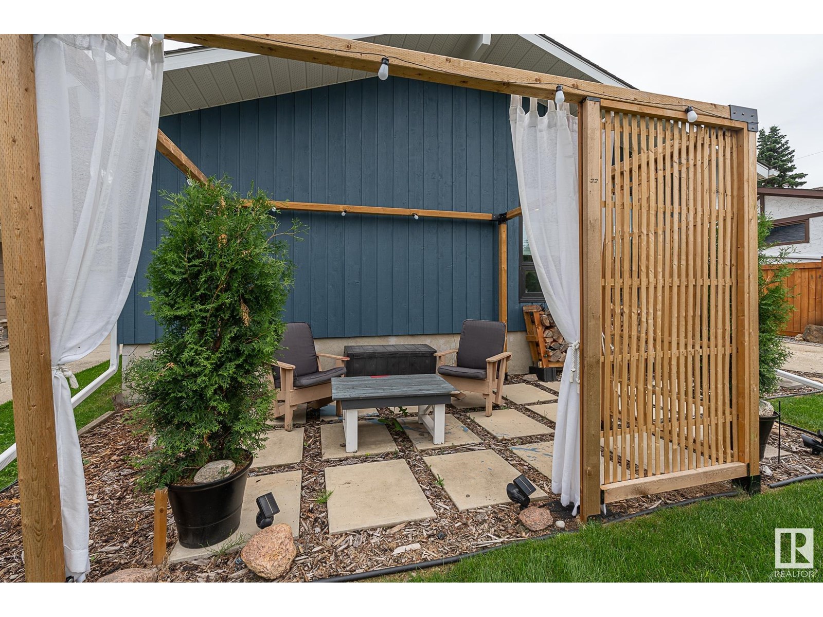 Photo 59 of 12211 42 A Av Nw, Edmonton AB