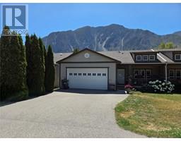 715 9th Avenue, Keremeos