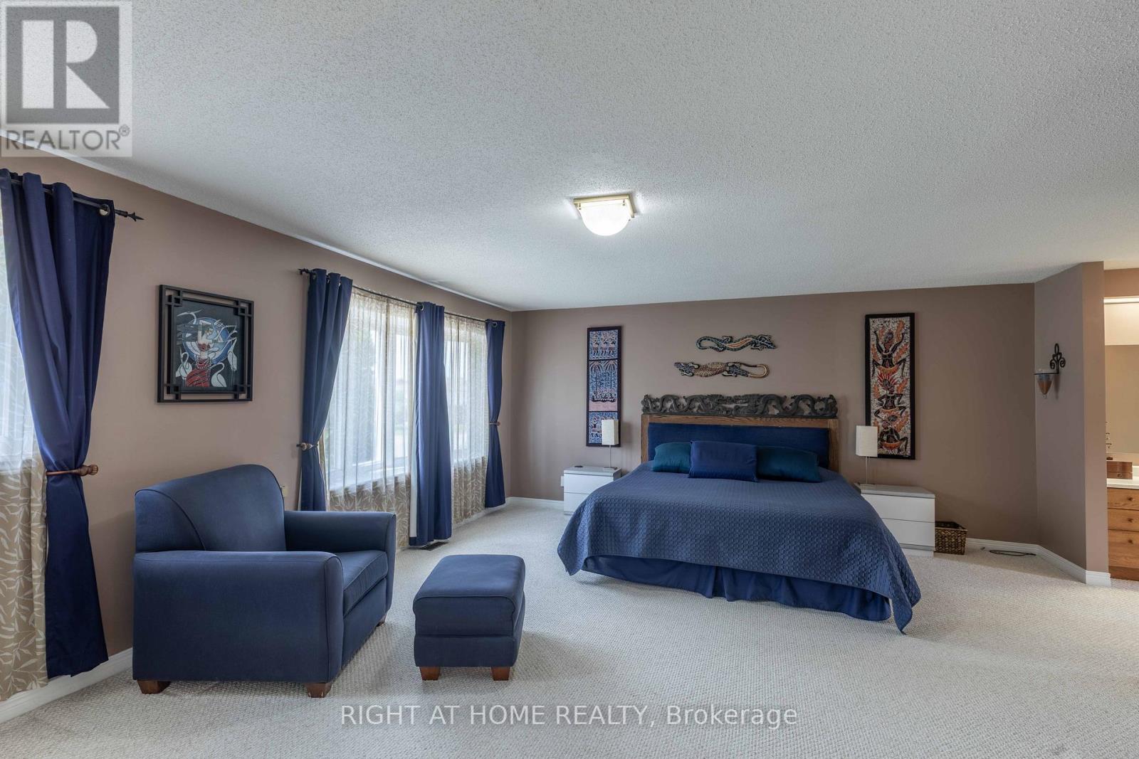 Photo 20 of 21 Hime Crescent, Ottawa ON