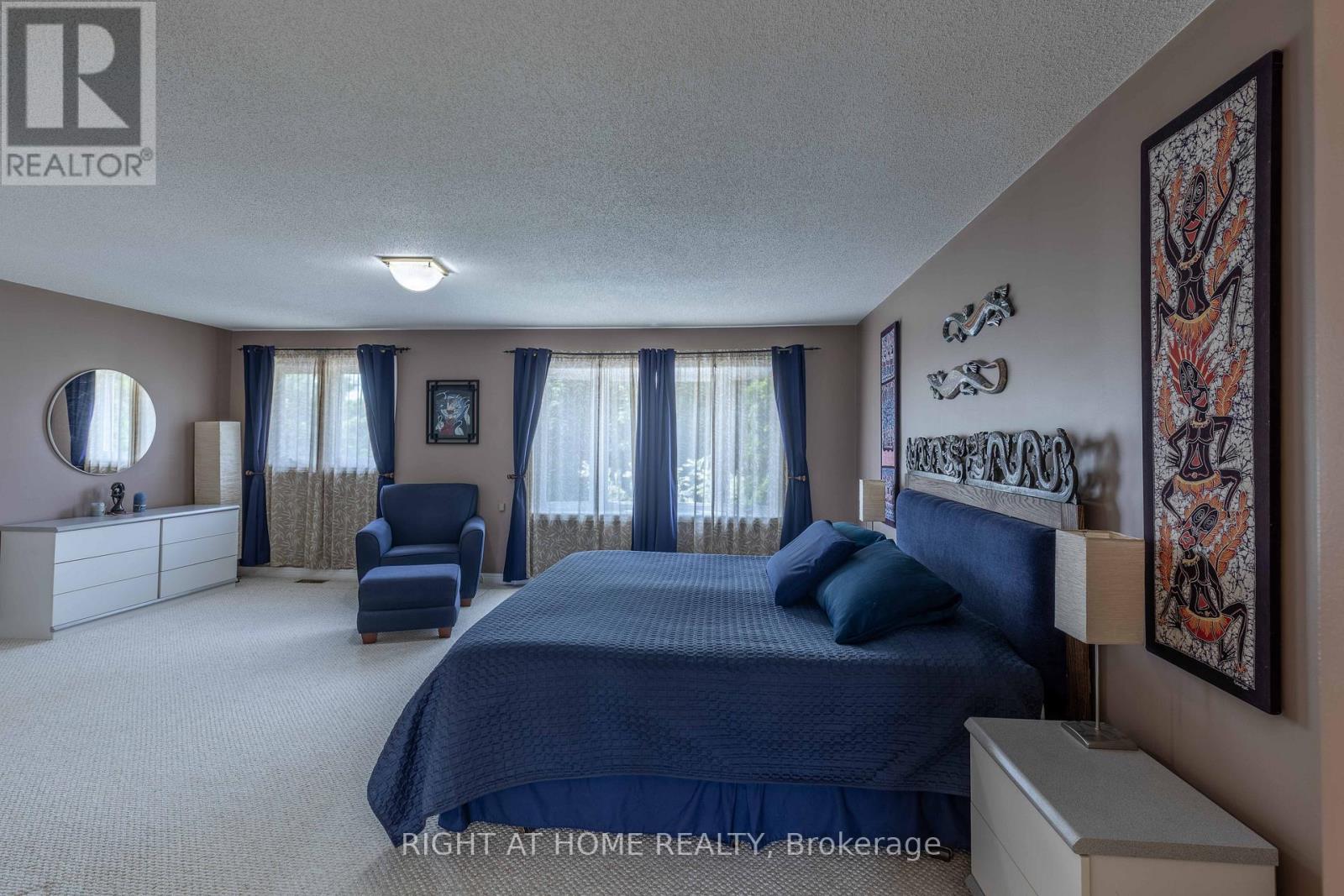 Photo 21 of 21 Hime Crescent, Ottawa ON