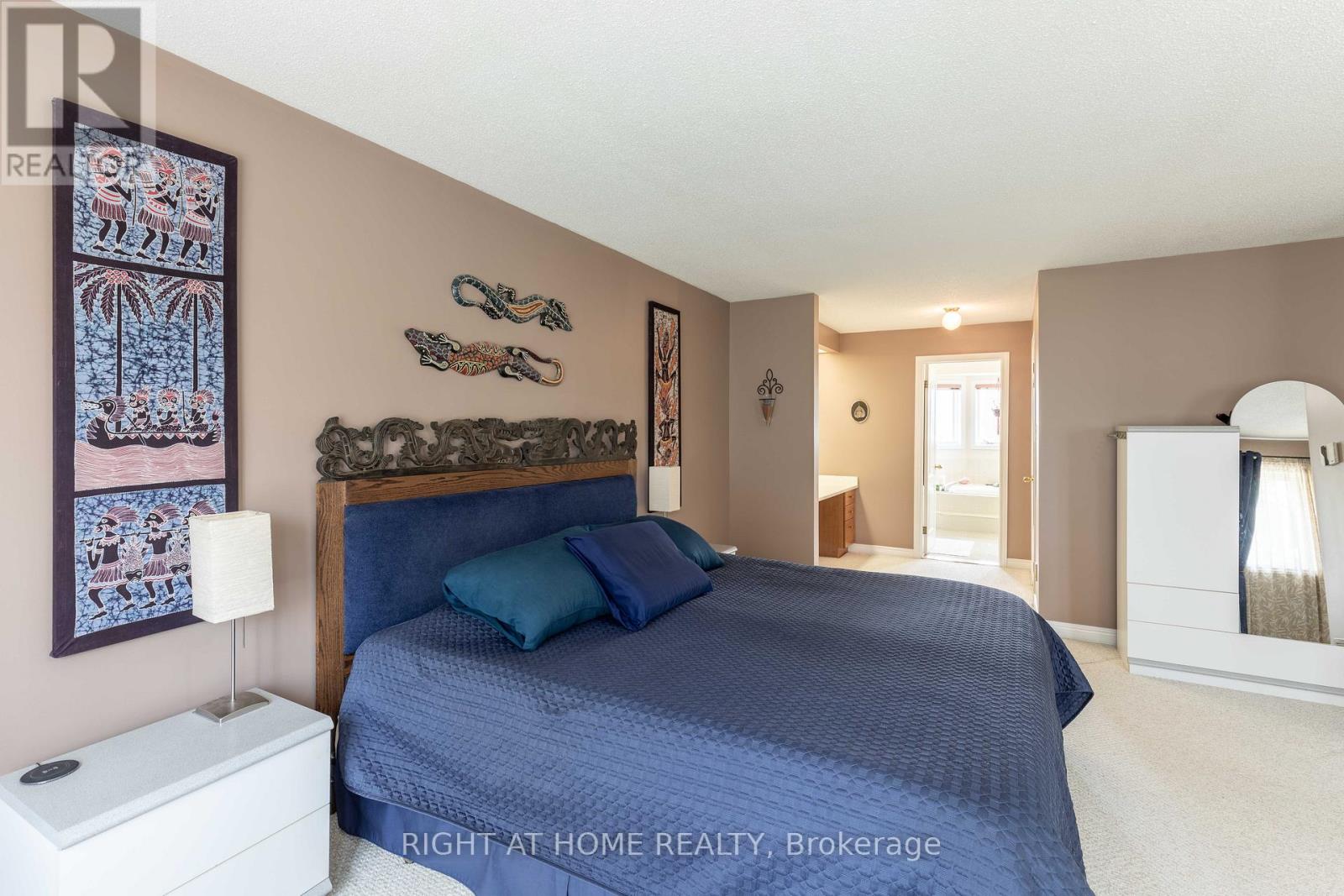 Photo 22 of 21 Hime Crescent, Ottawa ON