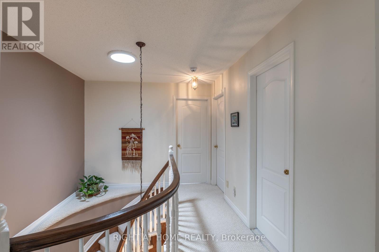 Photo 27 of 21 Hime Crescent, Ottawa ON