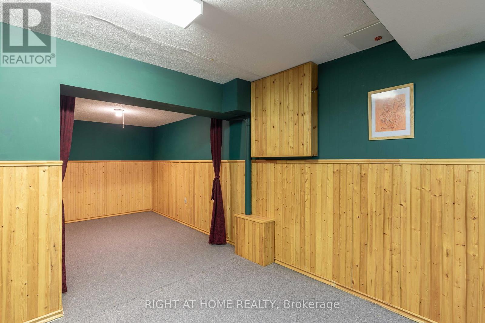 Photo 31 of 21 Hime Crescent, Ottawa ON