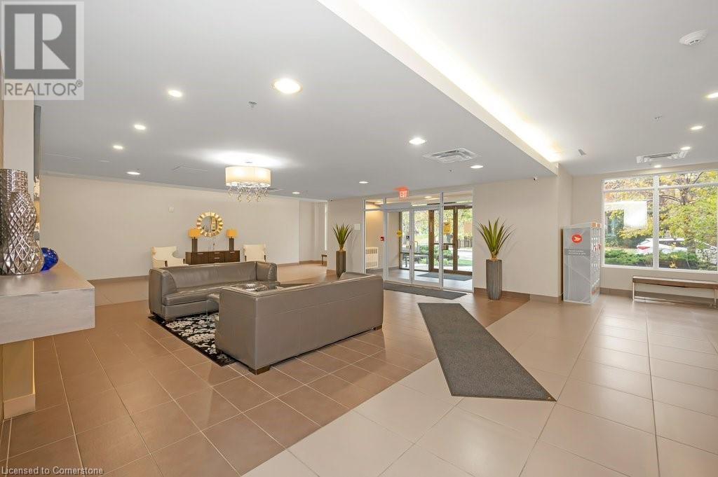 Photo 5 of 90 Charlton Avenue West Unit 302, Hamilton ON