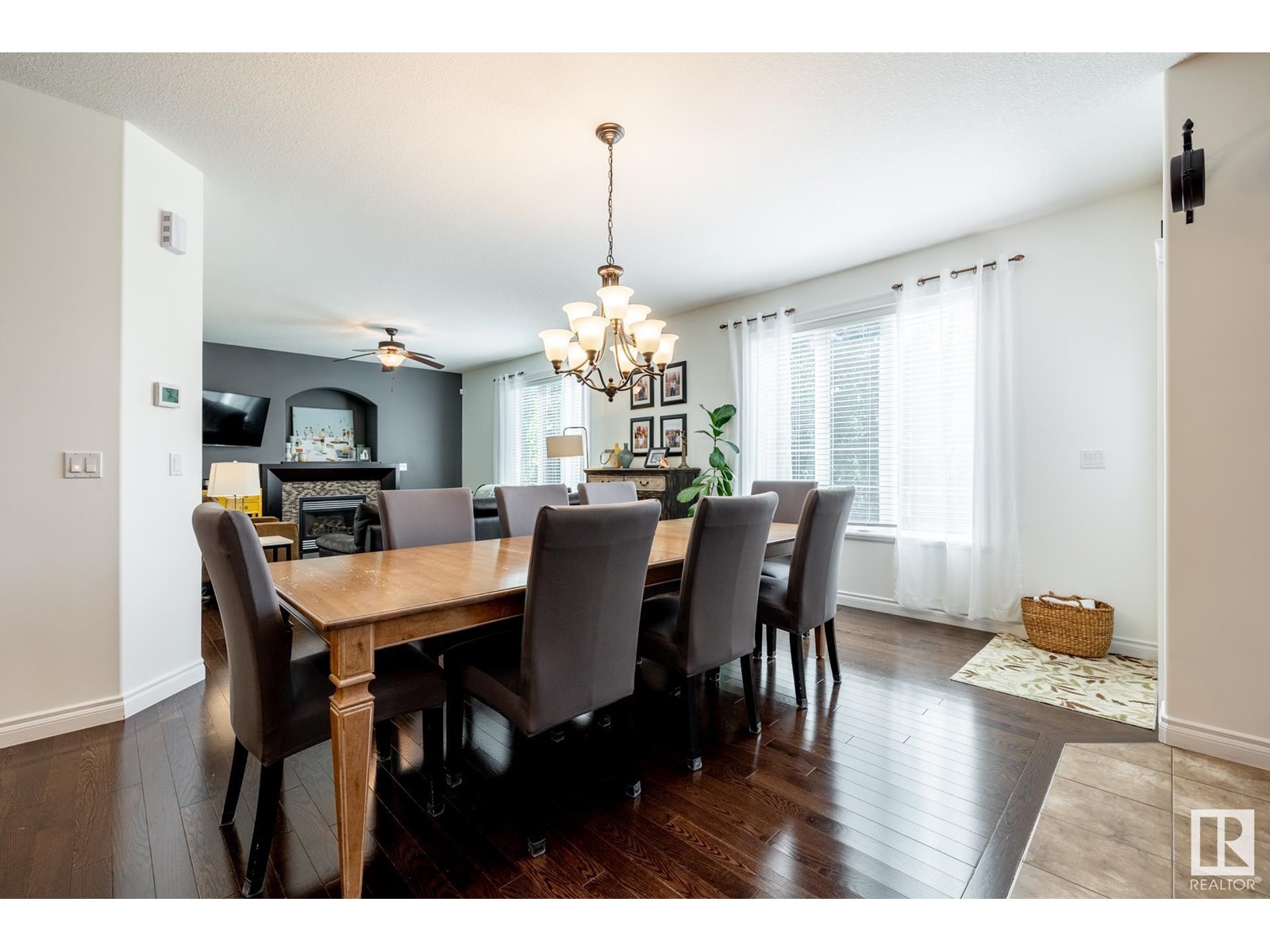 Photo 11 of 17436 108 St Nw, Edmonton AB