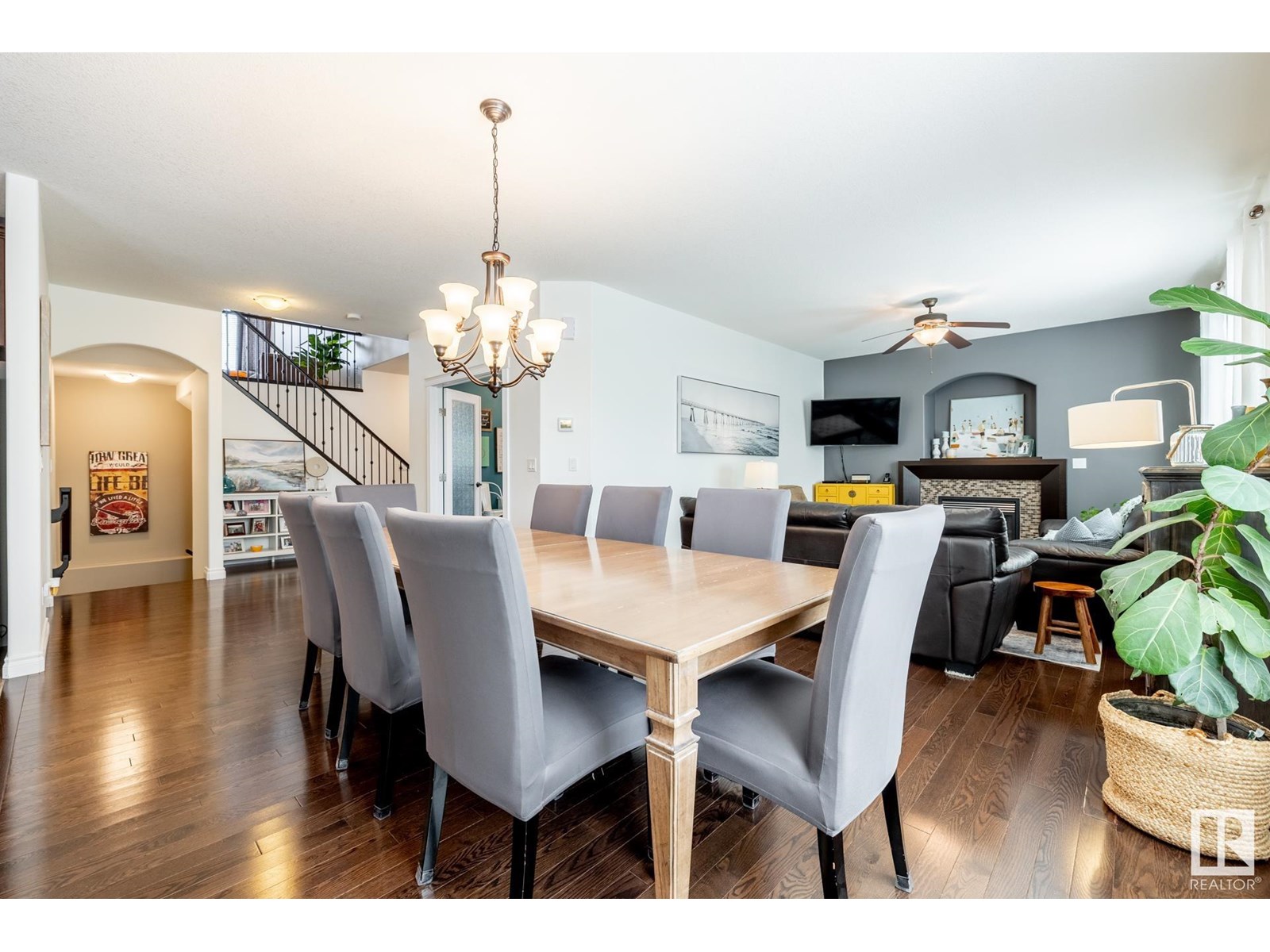 Photo 12 of 17436 108 St Nw, Edmonton AB