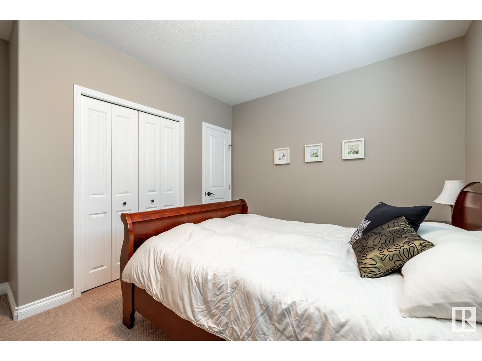Photo 55 of 17436 108 St Nw, Edmonton AB