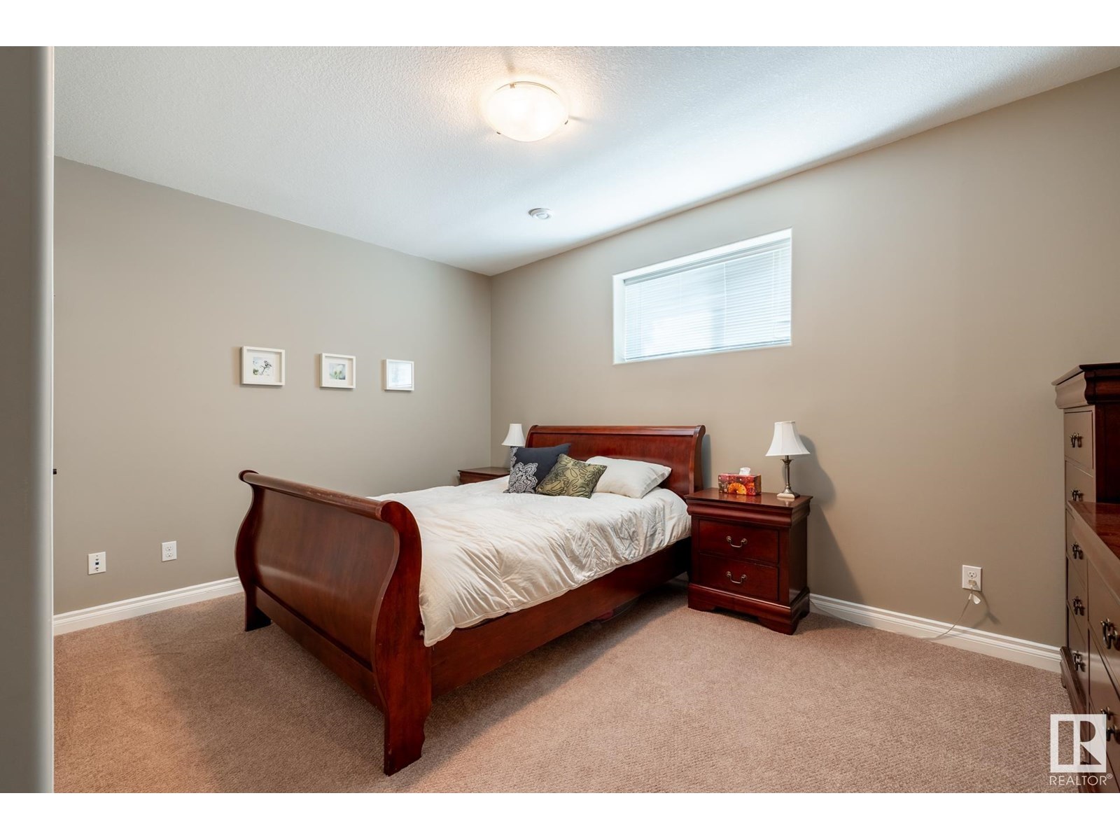 Photo 54 of 17436 108 St Nw, Edmonton AB