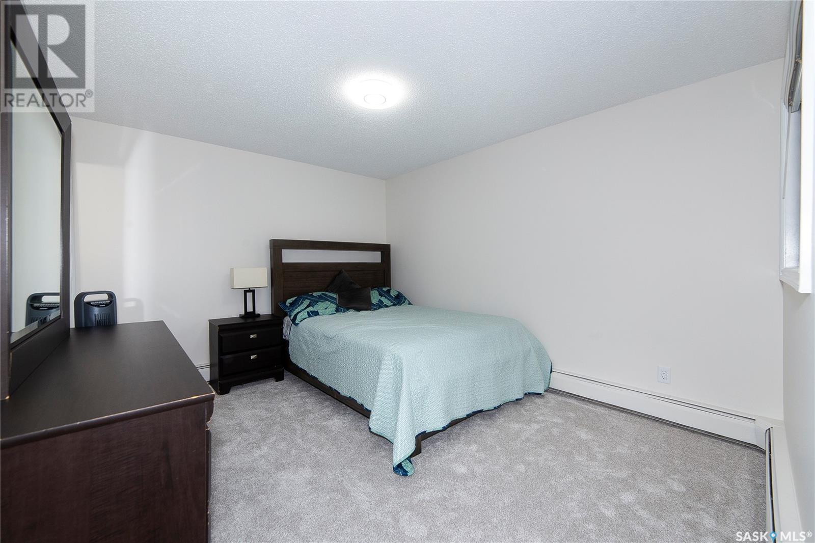 Single Family House Low rise for Sale in   D McKercher DRIVE Saskatoon 